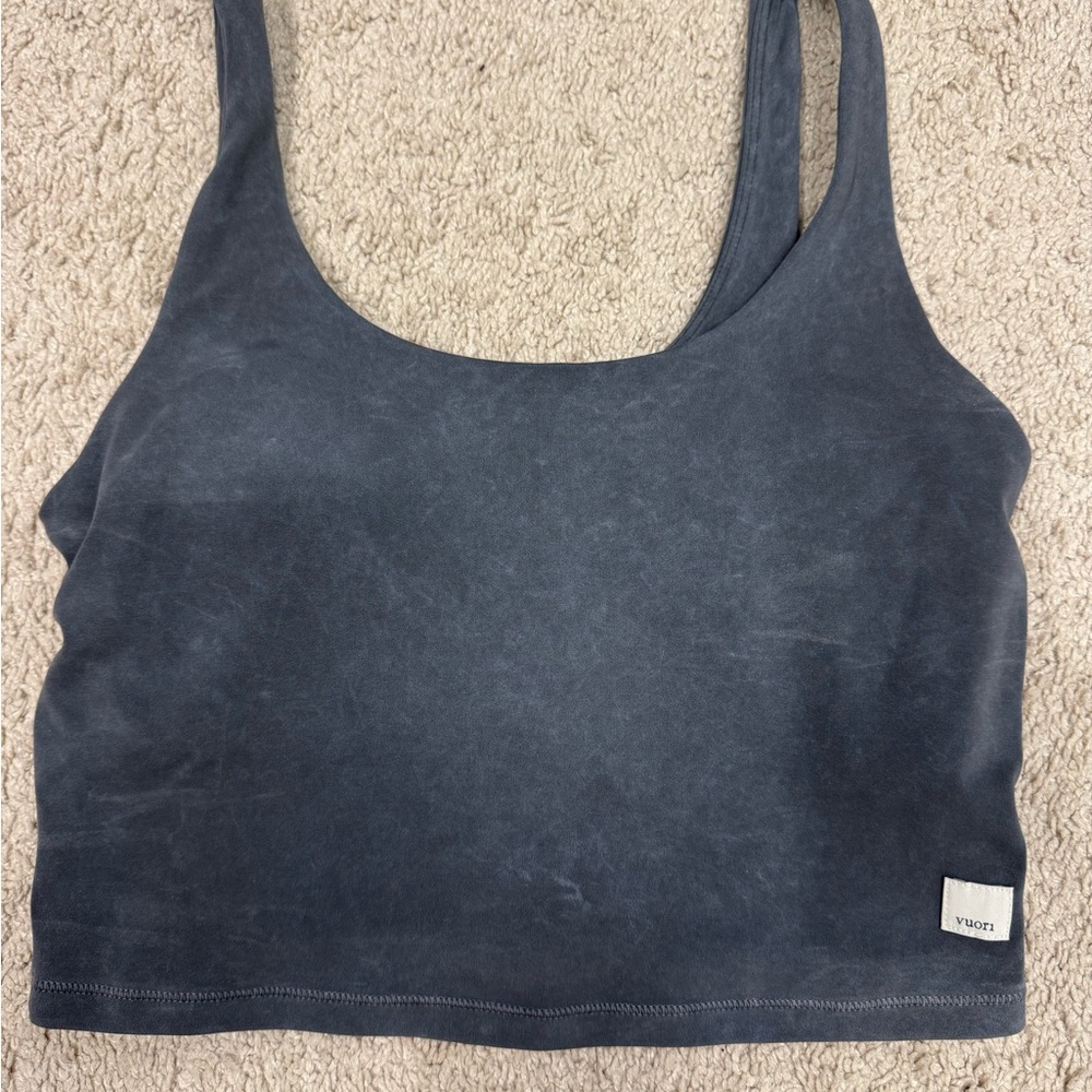 Vuori Gray Crop Tank Top